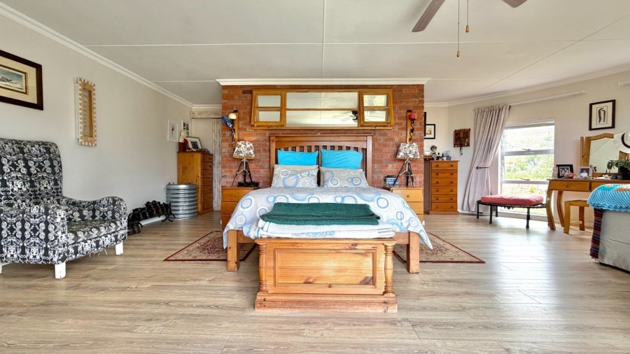 4 Bedroom Property for Sale in Bettys Bay Western Cape
